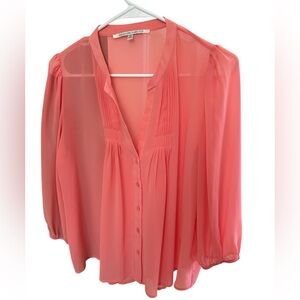 Collective Concepts women’s medium peach colored lightweight blouse
